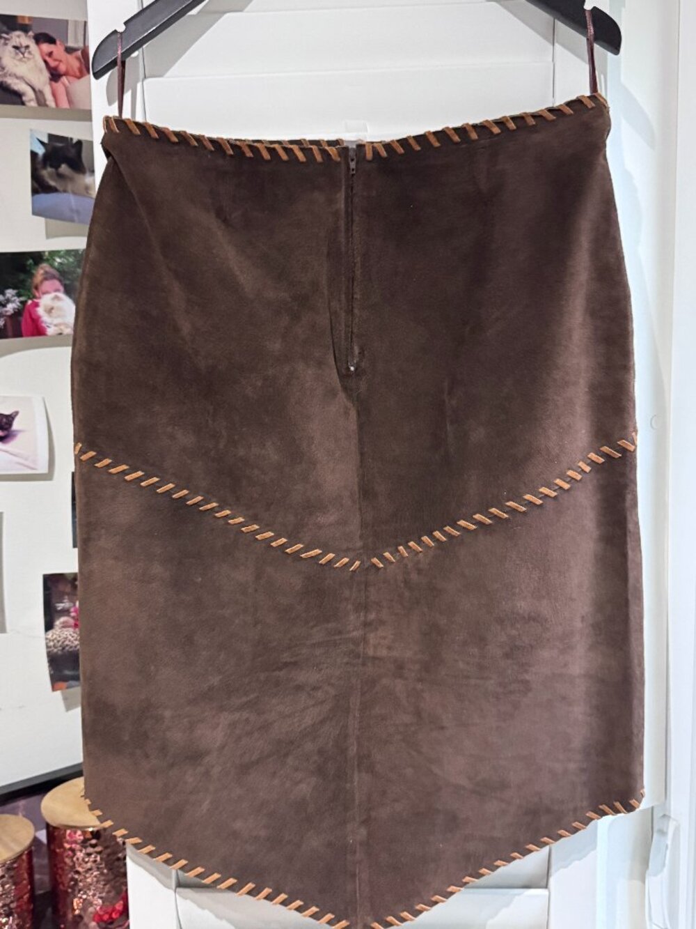 π₯ HOST PICK X 2π₯ π€ Vintage Tristan & Iseut Suede Skirt | Quiet Luxury π€β¨ - Picture 14 of 16